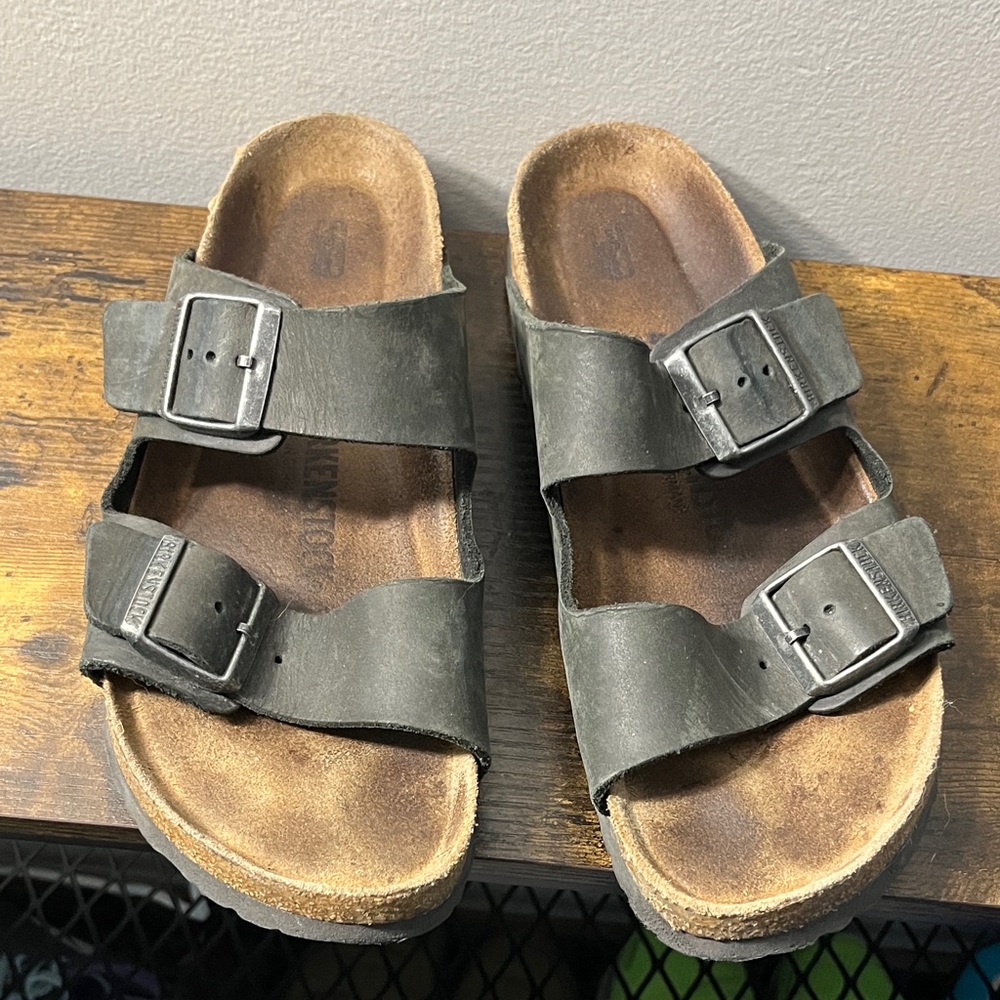 Black Arizona Birkenstocks